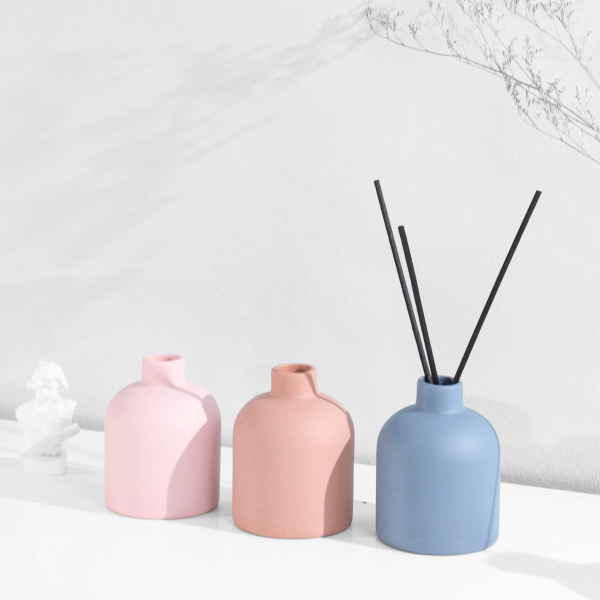 Ceramic Candle Jar /Diffuser (Including 4 Wood Stick)